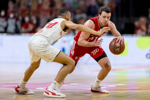 变两支球队 变两支球队