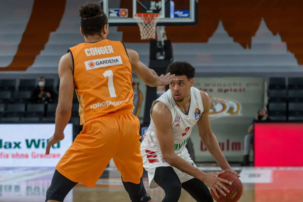 年轻化战略 年轻化战略